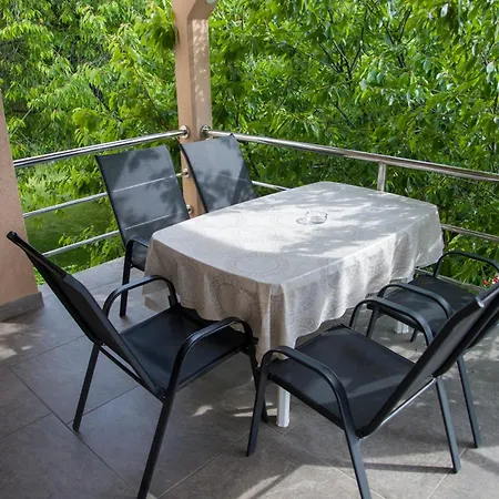 Garden Apartment